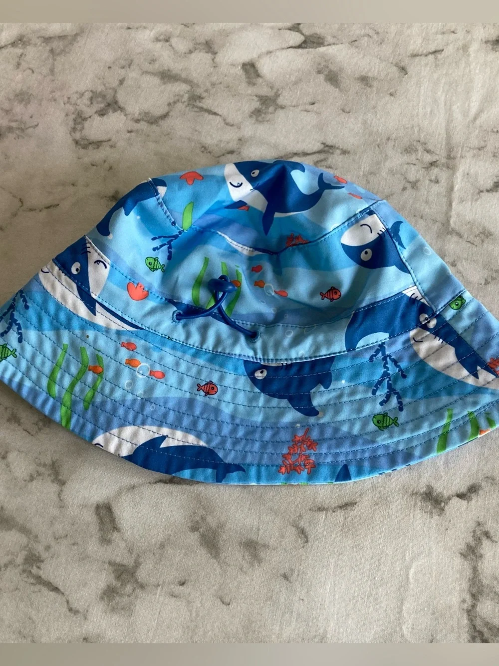Tommy Bahama lightweight bucket